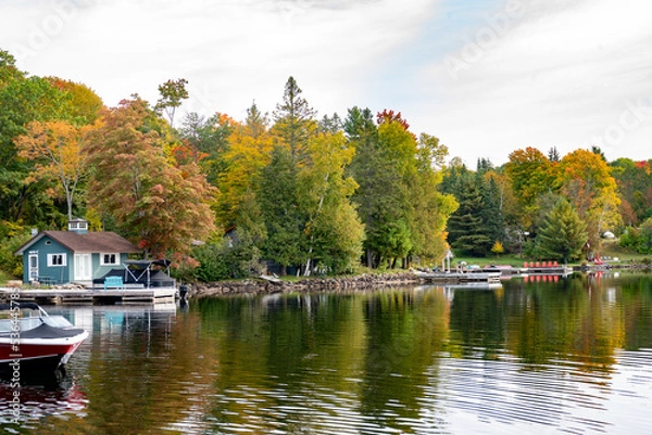 Fototapeta lake view near AAlgonquin National Park during Fall of 2022