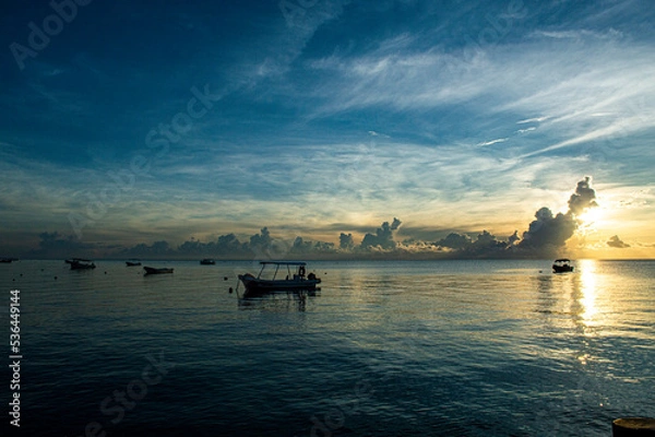 Fototapeta Esperando a navegar