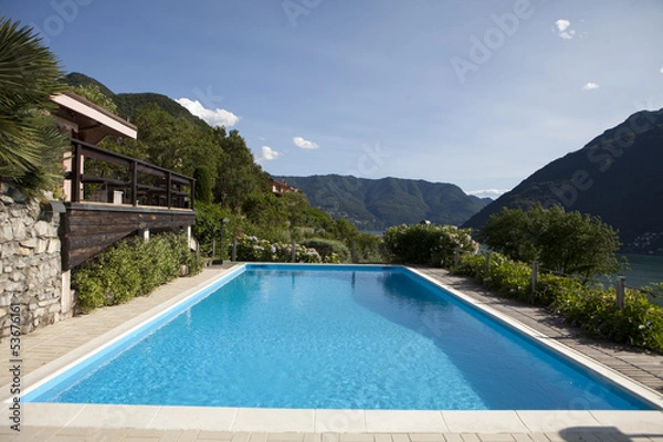 Obraz giardino con piscina