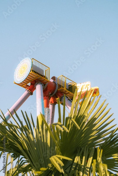 Obraz ferris wheel on a day