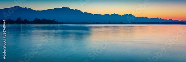 Obraz See und Berge am Abend - Chiemsee Panorama