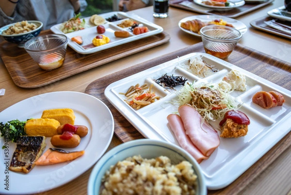 Fototapeta 朝食のビュッフェのイメージ