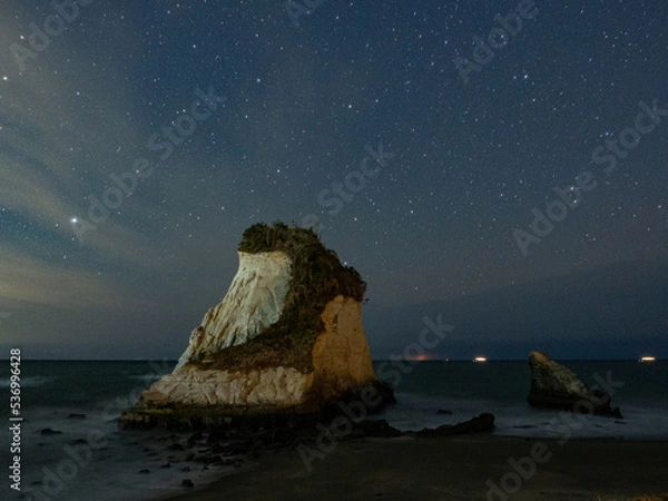 Obraz 夫婦石と星空