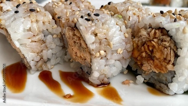 Obraz salmon Uramaki roll sushi 