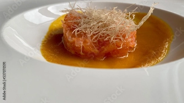 Obraz salmon tartare sushi 