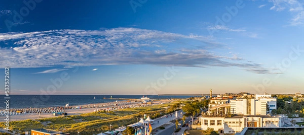 Obraz Panorama vom Strand und der Hafeneinfahrt von Rostock Warnemünde