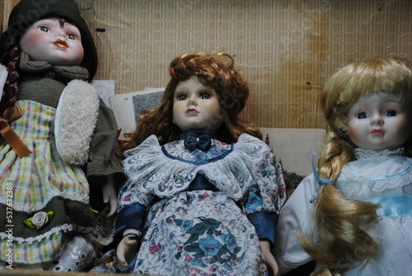 Obraz doll in a row