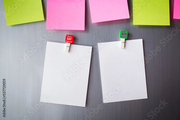 Fototapeta Empty paper sheet on refrigerator door. Note paper with magnetic. Valentine send text love message. Memory day note story everyday.