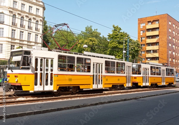 Obraz Yellow tram in Budapest, Hungary