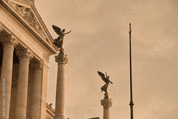 Obraz Monumento a Vittorio Emanuele II Bajo nubes de tormenta