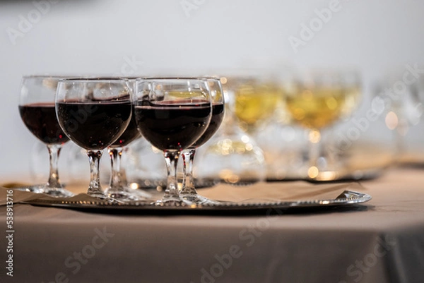 Fototapeta Gläser beim Empfang