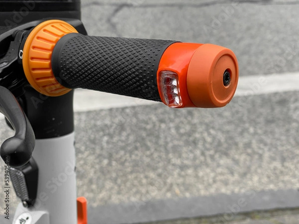 Fototapeta Blinker an einem E-Scooter