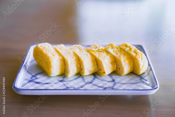 Fototapeta 玉子焼き は 朝食 の 卵料理 の 定番　【 和食 の イメージ 】