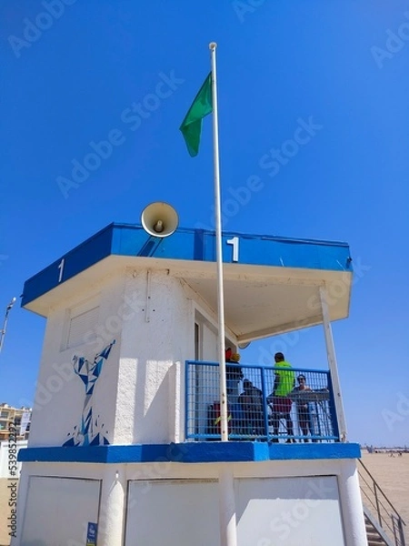Obraz Baywatch - Lifeguard station in France - Poste de secours Maître-nageurs sauveteurs 