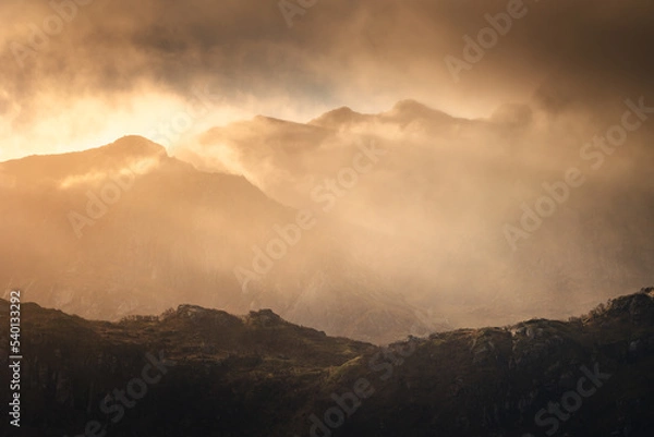 Fototapeta Beautiful and colorful autumn in the Lofoten archipelago in Norway. Breathtaking landscapes show the power of nature.