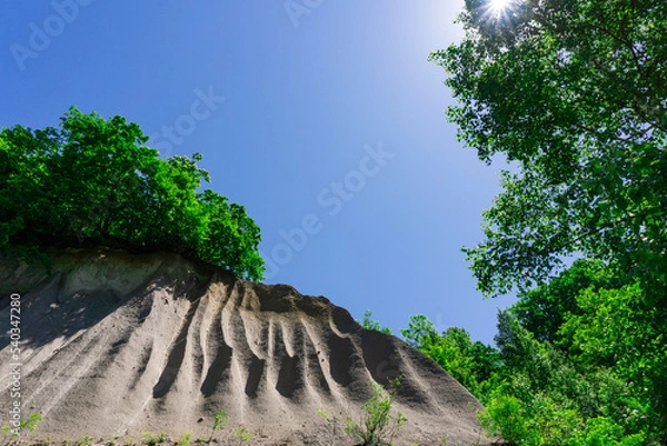 Obraz 岩でできた山と青空