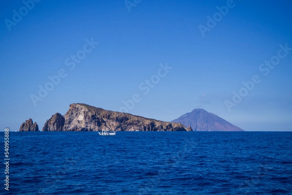 Obraz eolie sea and mountains