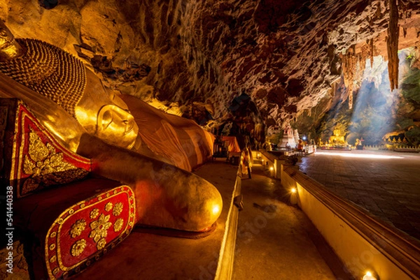 Obraz Buddha in the cave