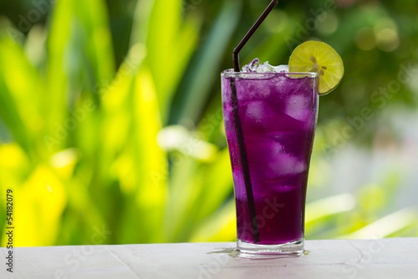 Obraz Butterfly pea juice with lemon