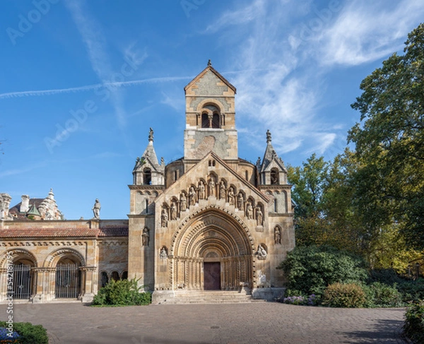 Fototapeta Chapel of Jak at Vajdahunyad Castle - Budapest, Hungary