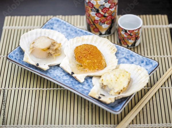 Fototapeta Grilled Hotate Scallops serve on japanese porcelain plate