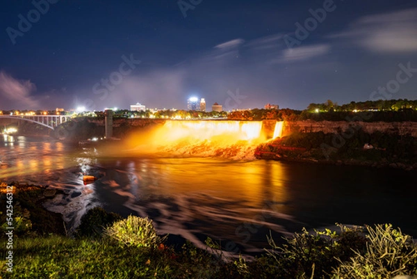 Obraz Niagara Falls at night LED lightshow