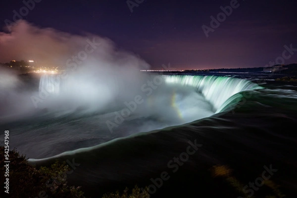 Obraz Niagara Falls at night LED lightshow