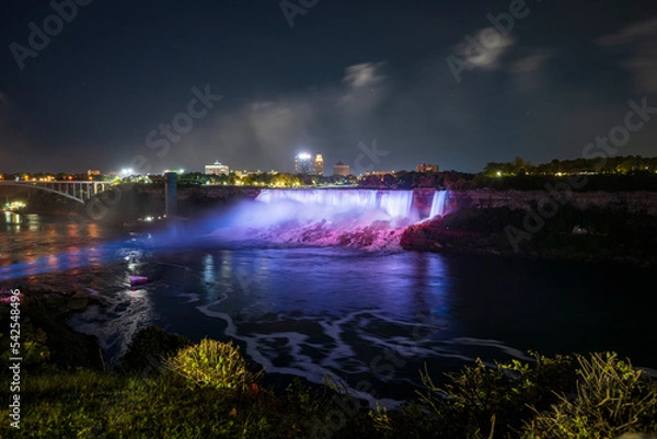 Obraz Niagara Falls at night LED lightshow