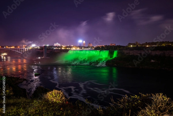 Obraz Niagara Falls at night LED lightshow