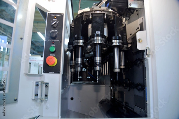 Fototapeta 最新の工作機械