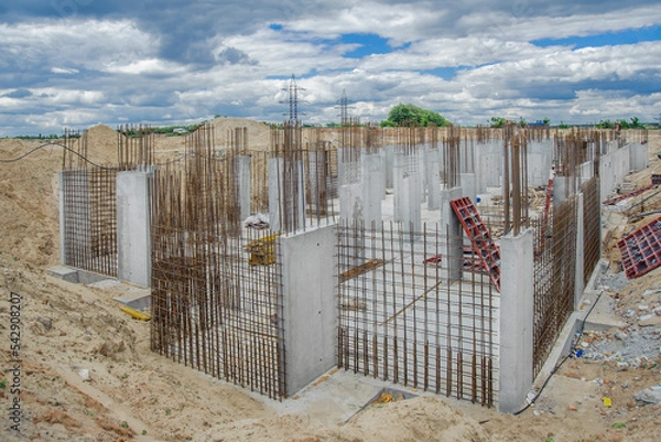 Fototapeta Monolithic structural elements and formwork of columns in housing construction