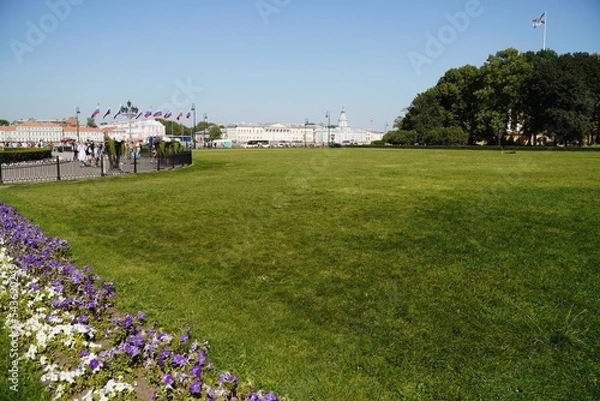 Fototapeta Saint Petersburg, Russia - August 20, 2022: Palace square in St. Petersburg