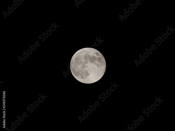 Obraz Perfectly circled full moon very after eclipse