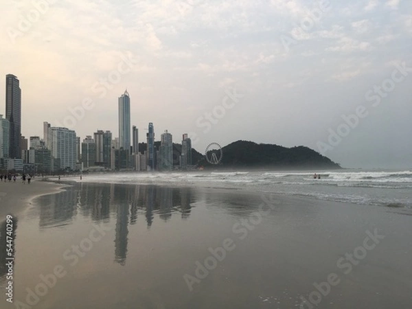 Obraz city skyline at sunset