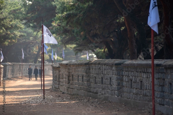Fototapeta 한국의 풍경 화성행궁 성곽의길 