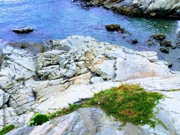 Fototapeta 바위로 이뤄진 연안