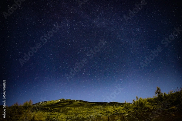 Fototapeta 静岡県富士宮市　富士山五合目の星空