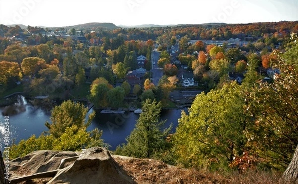 Fototapeta The beautiful landscapes of Muskoka, Ontario, Canada during Fall season, full of colorful autumn colors all over the place