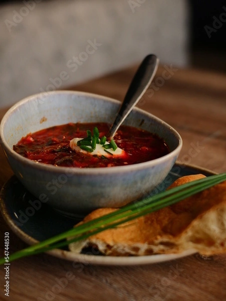 Obraz borsch soop with onion and sour cream