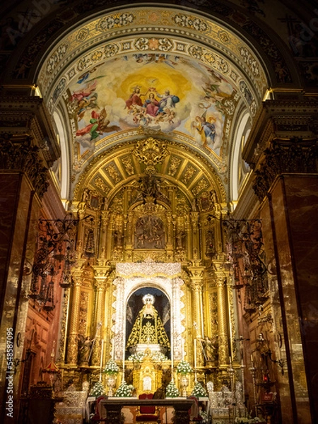 Fototapeta Basílica de la Macarena high altar