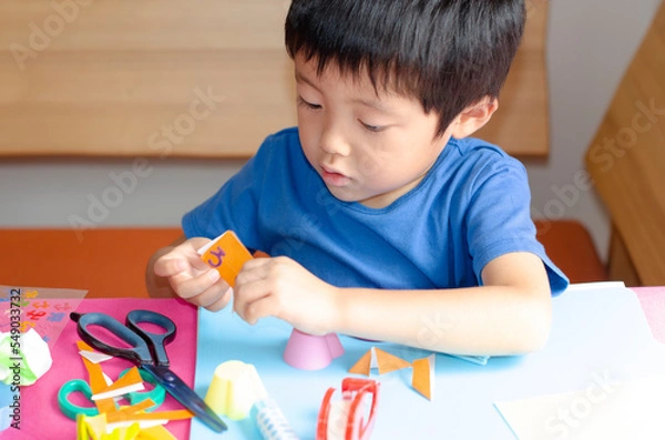 Fototapeta 工作する子供