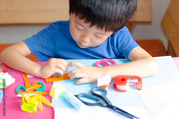 Fototapeta 工作する子供