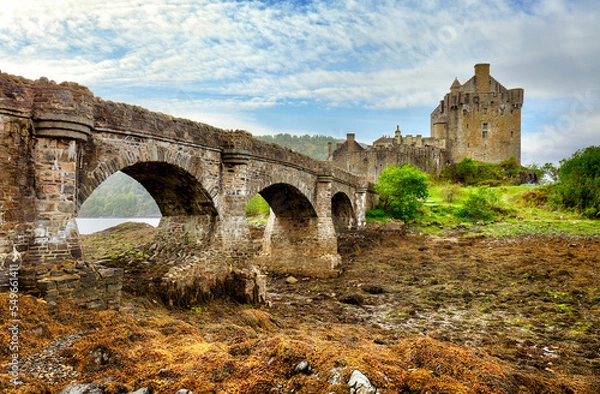 Fototapeta Eilean Donan Castle, Kyle of Lochalsh Scotland, UK.