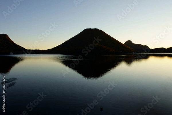 Fototapeta 秋の榛名湖