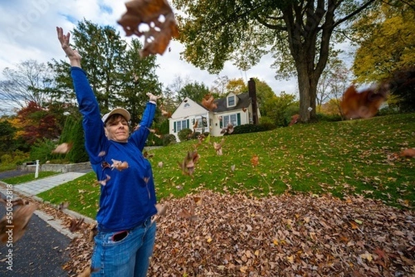 Obraz Fun with Fall Leaves