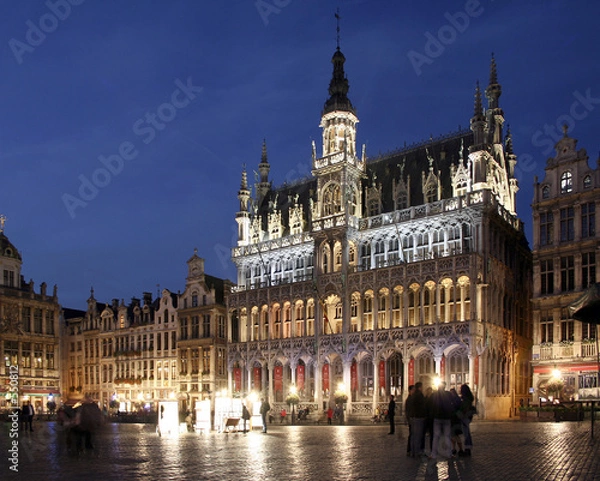 Fototapeta duży rynek