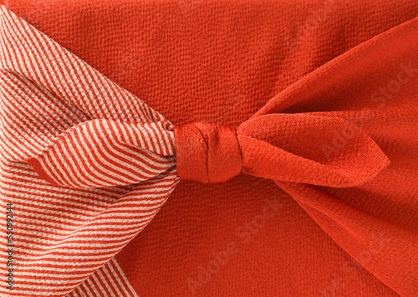 Obraz 赤い風呂敷に包んだ贈り物、風呂敷、ギフト