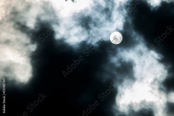 Fototapeta full moon and clouds