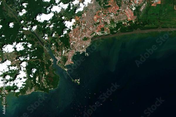 Fototapeta High resolution satellite image of the Panama Canal near Panama City - contains modified Copernicus Sentinel Data (2022)