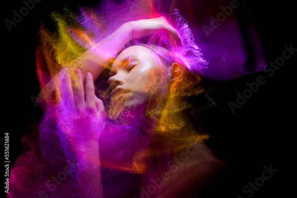 Fototapeta lightpainting portrait, new art direction, long exposure photo without photoshop, light drawing at long exposure	